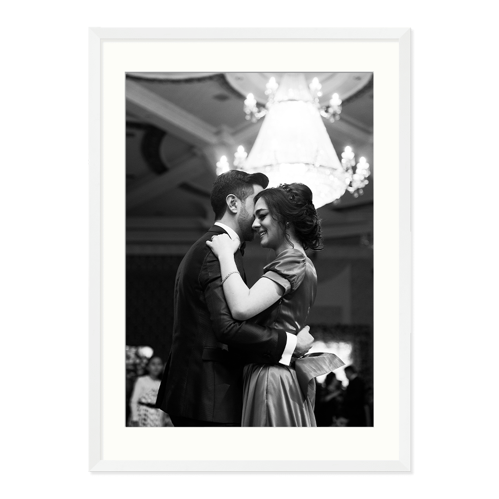 Premium White A2 Picture Frame with Matboard - Box Style for Art, Posters & Photography