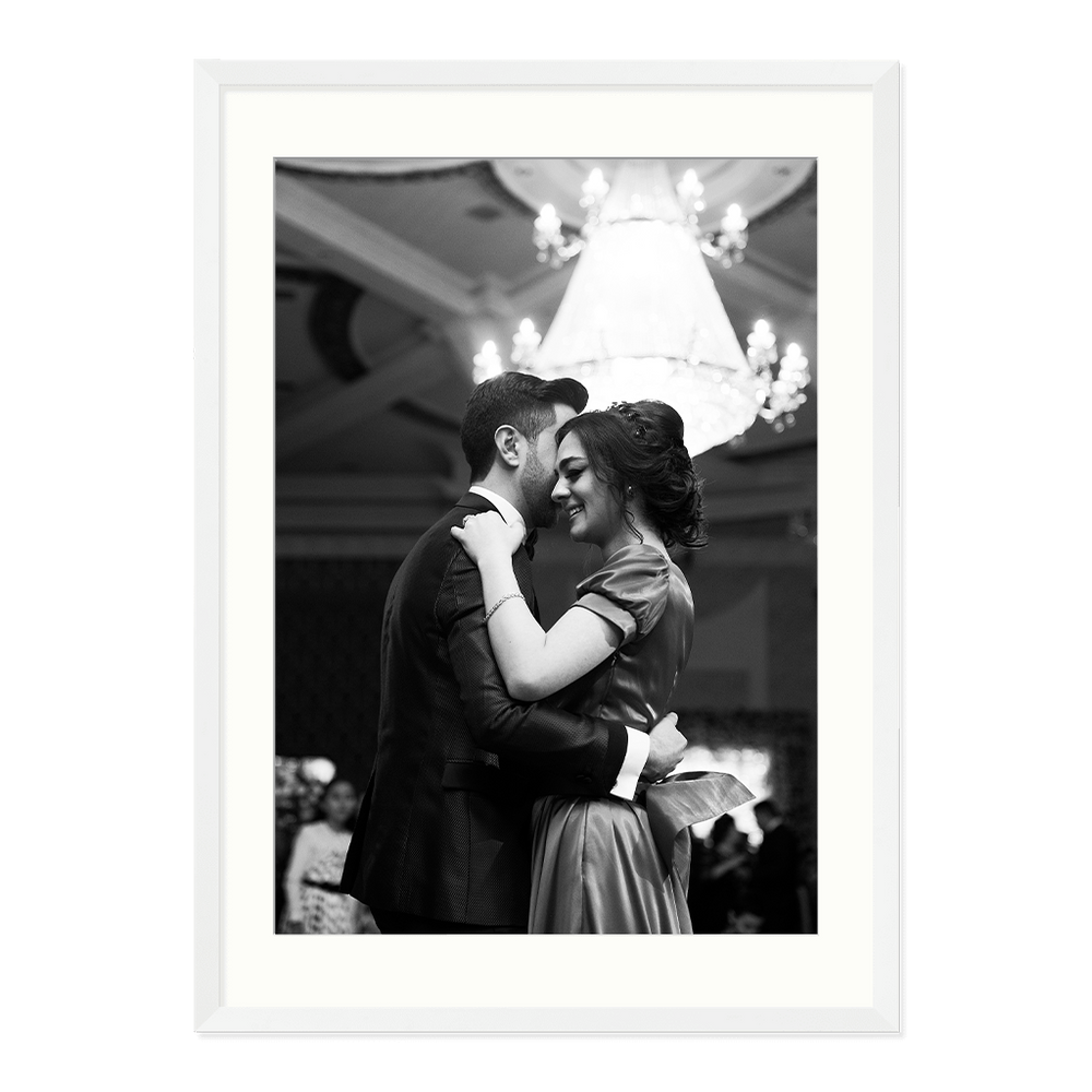 Premium White A2 Picture Frame with Matboard - Box Style for Art, Posters & Photography