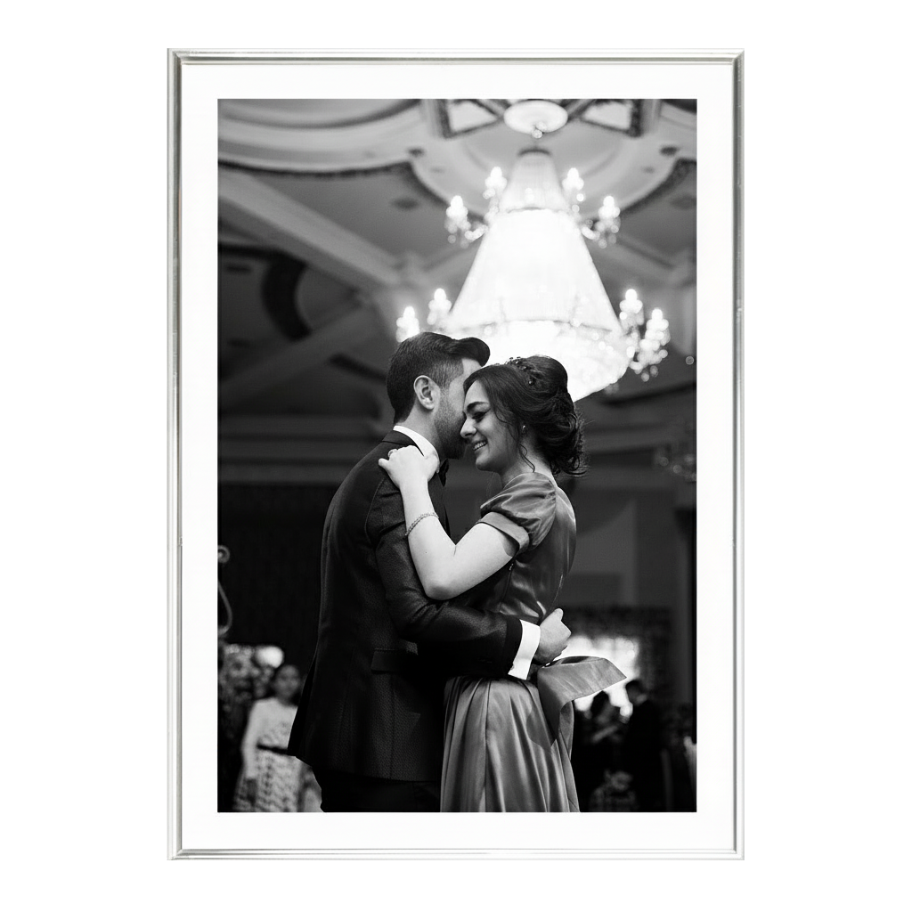 Premium Silver Aluminium A2 Picture Frame - Sleek Frame for Art, Photos & Prints