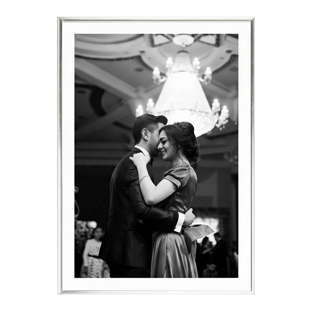 Premium Silver Aluminium A2 Picture Frame - Sleek Frame for Art, Photos & Prints